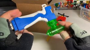 СЕКРЕТНАЯ КОРОБКА С БЕЙБЛЭЙДАМИ / ЧТО ВНУТРИ??? Бейблэйд Бёрст / Beyblade Burst