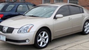 2004 nissan maxima