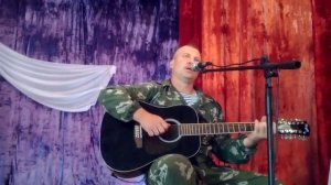 Нынче в небе не видно луны...