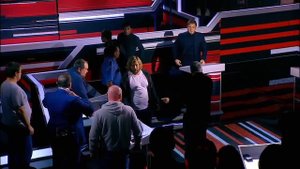 Вечер Соловьёва. В перерыве пришлось разнимать Вакарова и Семченко