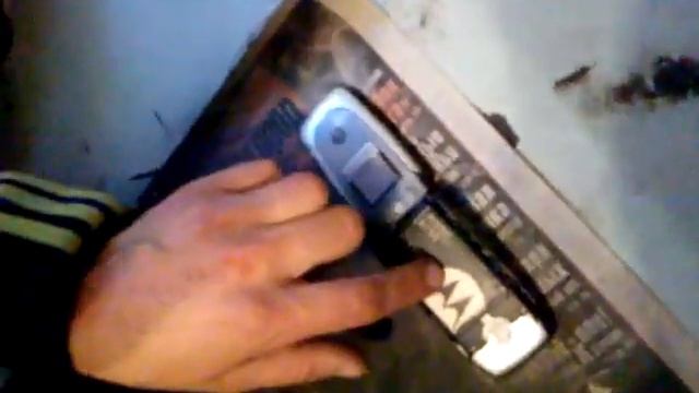 Покраска Мото V360, Как покрасить ТЕЛЕФОН САМОМУ? смотреть онлайн