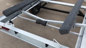 Обзор самосвального прицепа для лодки Водник 8213В5