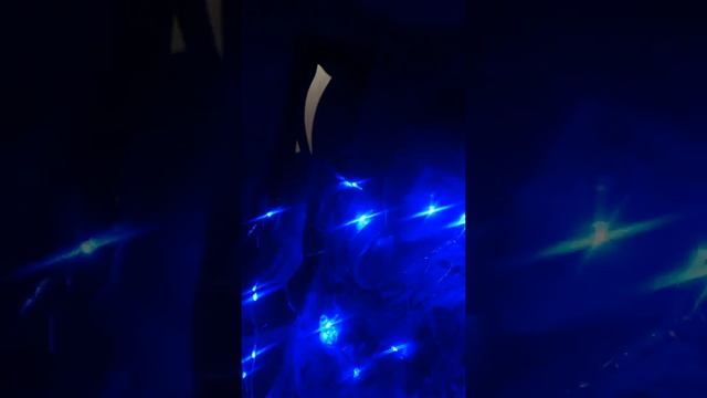 способа как украсить комнату гирляндами !!!!! смотреть онлайн