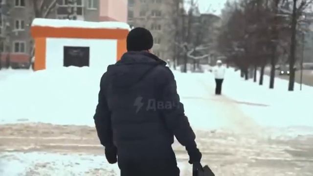 Прямой репортаж с местного посёлка, а ты за кого? смотреть онлайн