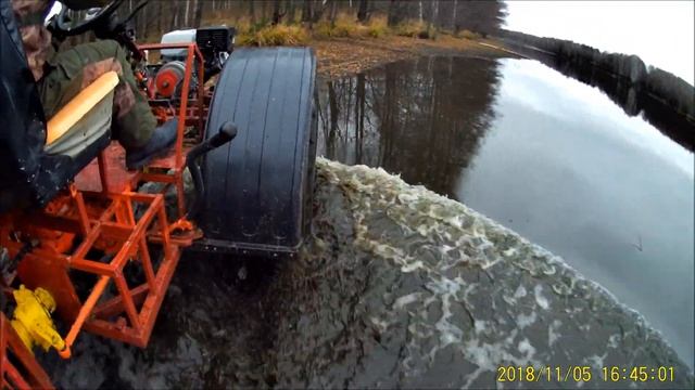 БОЛОТОХОД - вездеход VS ОЗЕРО ПЛАВАЕТ? смотреть онлайн