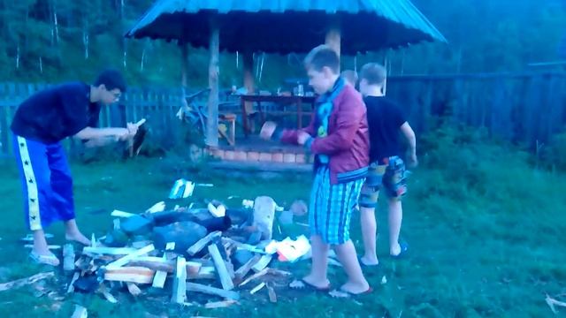 Обычный день в АРБ лагере смотреть онлайн