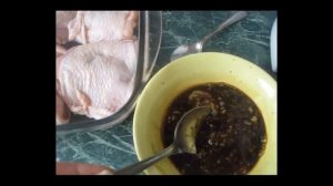 Куриные бедрышки маринованные в соевом соусе с чесноком