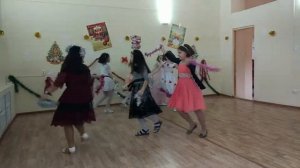 Танец снежинок 4 класс