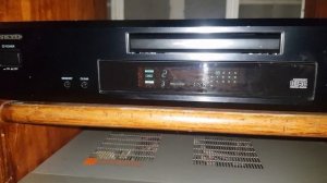 ONKYO Dx-7333 cd player
