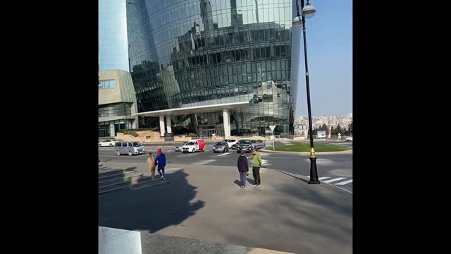 Первое знакомство с городом. Baku .December 18, 2021 смотреть онлайн