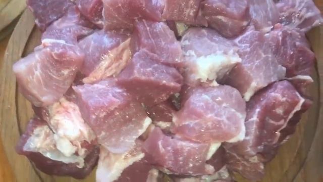 Мясо тушеное с овощами. Очень вкусно и сытно!