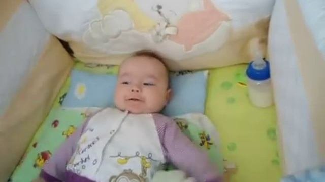 говорящий младенец!!!