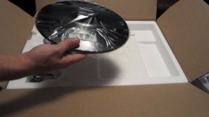 Samsung 21 5" LED Monitor Unboxing