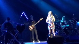 Кэнди Далфер Крокус Сити холл