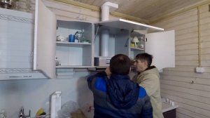 Установка встраиваемой кухонной вытяжки