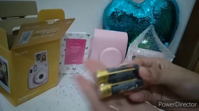 Unboxing Instax Mini 11 + Review + Accessories смотреть онлайн