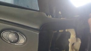 Как снять обшивку карту  двери MERCEDES W219 CLS 550 Mercedes W219 removal front door panel