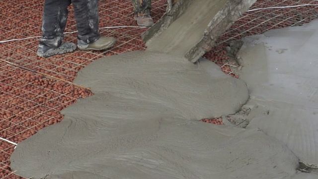 Заливка кровли многоэтажного дома смотреть онлайн