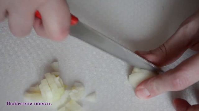 Салат с ветчиной, стручковой фасолью и шампиньонами