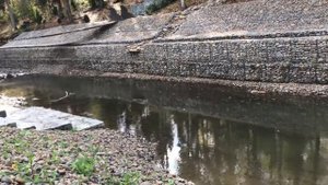 Укрепление берега габионами 100 метров 900 тонн камня