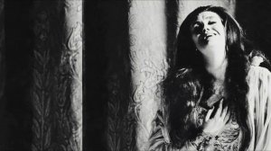 Young Joan Sutherland executes a C6 trill in her gorgeous Rodelinda