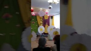 танец "ромашки " в детском саду . весна 2020