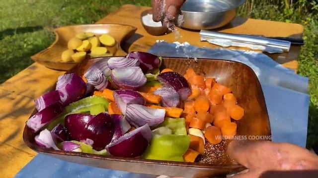 UNDERGROUND LAMB LEG RECIPE | COOKING LEG OF LAMB UNDERGROUND | SPECIAL WILDERNESS COOKING RECIPES смотреть онлайн