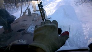 На ДТ-75 убираем снег на ферме КФХ "Герефорд"