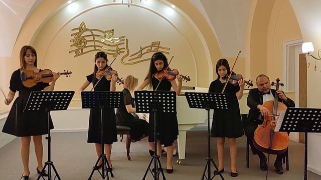 Antonio Vivaldi L'estro armonico Op.3 Concerto No.10 in h-moll for 4 violins, RV 580 смотреть онлайн