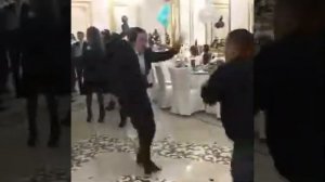 ОЧЕНЬ КЛАССНЫЙ ТАНЕЦ!!!!