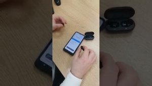 не работает правый наушник
