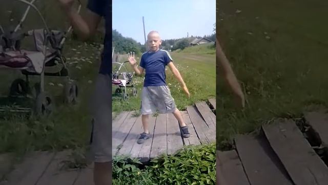 Обезьяны в джунглях смотреть онлайн