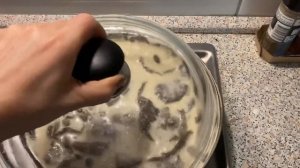 Запечённый картофель с грибами и курицей в сливках