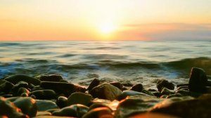 Море, галька, прибой. Футаж без звука