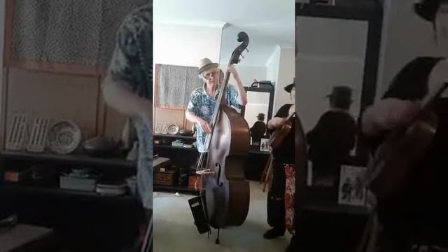 The One I Love Belongs to Somebody Else - John and Yuki смотреть онлайн