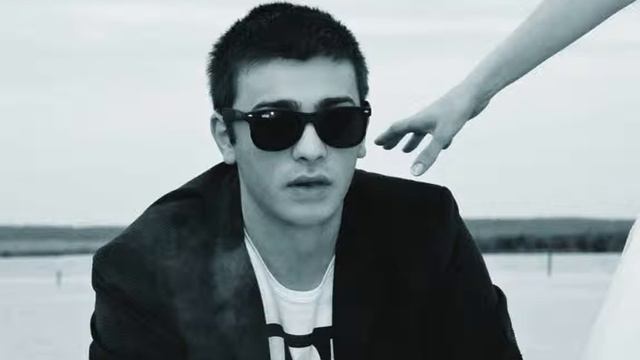 Папин бродяга, мамин симпотяга. блатной смотреть онлайн