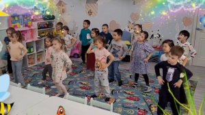 Танец . Веселая зарядка с Тун Тун. Из мф Тун-Тун шоу.
Д/Сад "Умка" ул.Си Синхай г.Алматы