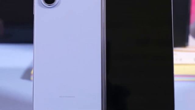 Samsung Galaxy Z Fold 6 - First Look! смотреть онлайн