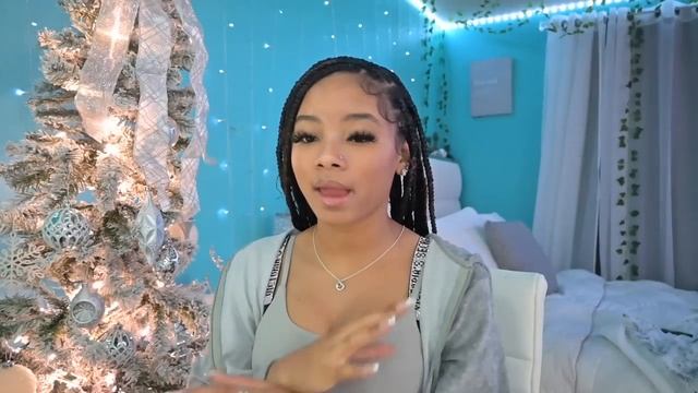 In Depth Feminine HYGIENE Routine, Tips To Stay Fresh + Smell Good || Vlogmas Day 11 смотреть онлайн