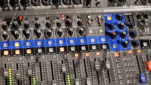 Zoom Livetrak L-12 | First Look
