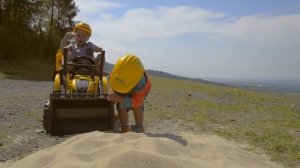 Педальный трактор Falk Constructor с 2 ковшами, прицепом и аксессуарами 201 см,FAL2085XC, Falk