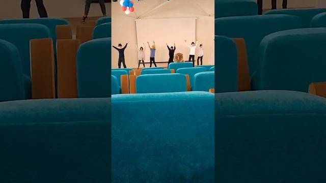 наш урок музыки:😊💃👯школа номер 22