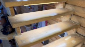 Подсветка лестницы в деревянном доме
