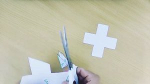Разрежь крест так, чтобы из кусочков можно было собрать квадрат