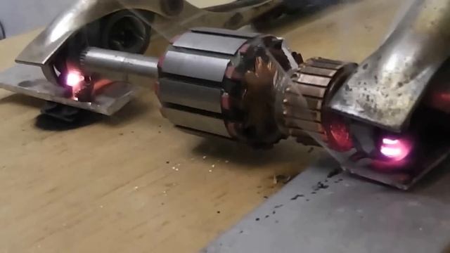 Как не правильно включать ротор от болгарки. смотреть онлайн