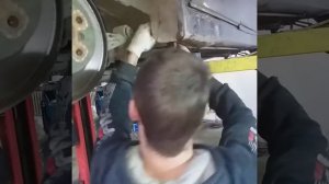 БМВ 5 е34 запресовка сайлентблоков задней балки.Ремонт подвески БМВ.