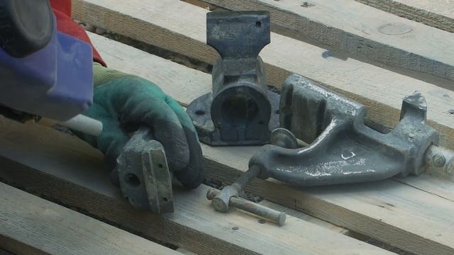 ВОСКРЕШЕНИЕ РЖАВЫХ ТИСКОВ ИЗ СССР! ТИСКИ ИЗ МЕТАЛЛОЛОМА смотреть онлайн