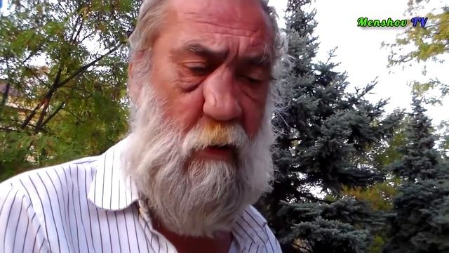 Все пишут стихи в 17 лет. "И ничего нет впереди" - у 99% людей смотреть онлайн