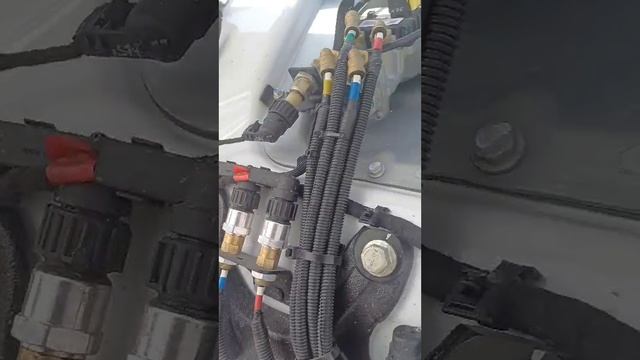Камаз 54901 когда дребезжит капот и голос)))