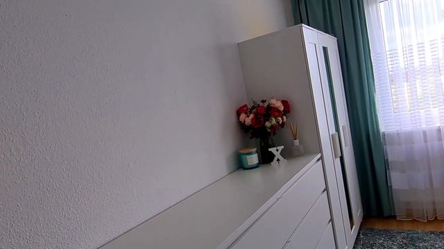 Клеем обои в комнате Ксюши/ Ремонтные влоги начались? смотреть онлайн